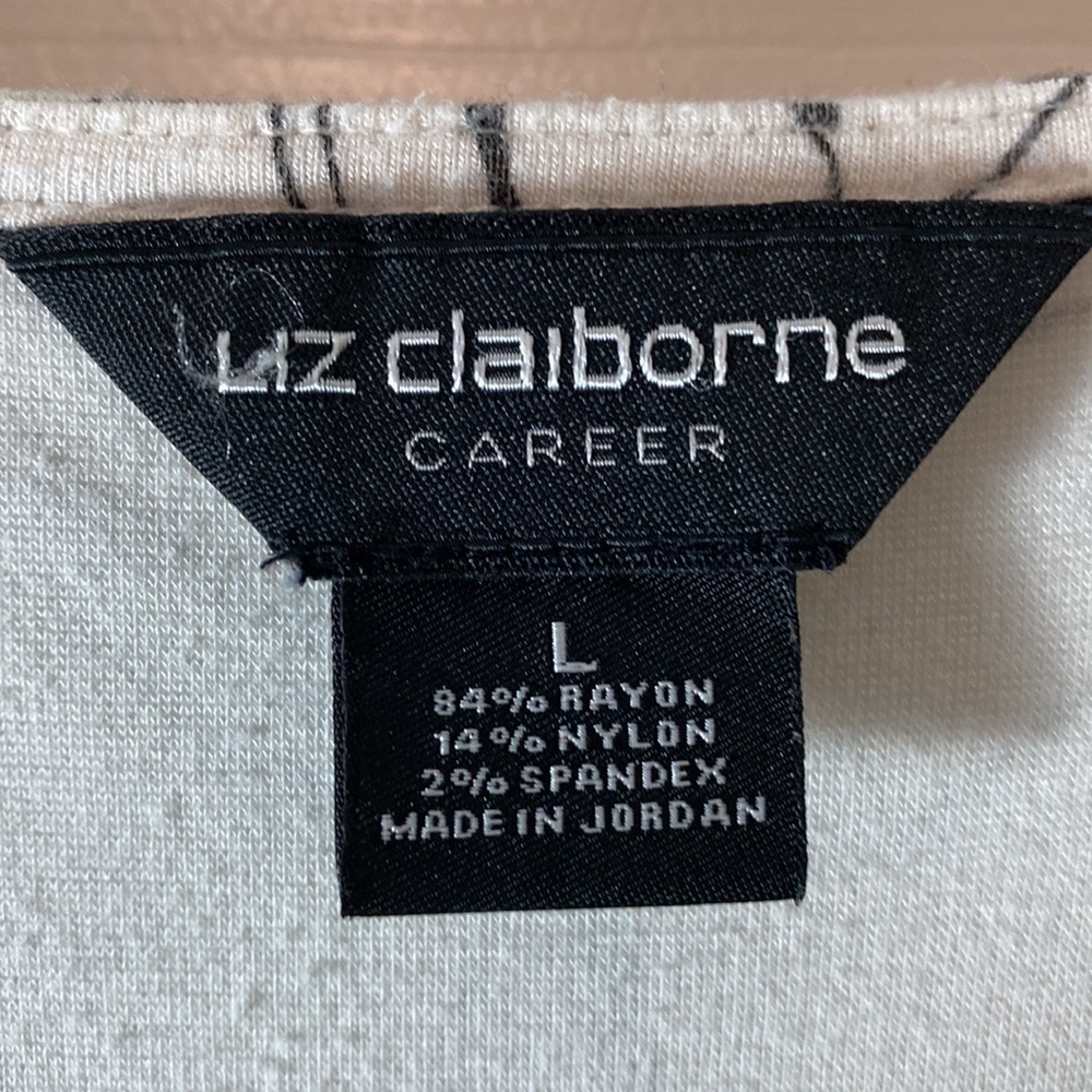 Liz Claiborne Woman’s Keyhole Neck Short Sleeve Blouse  Floral Sz Large Lot of 2 - Picture 2 of 7